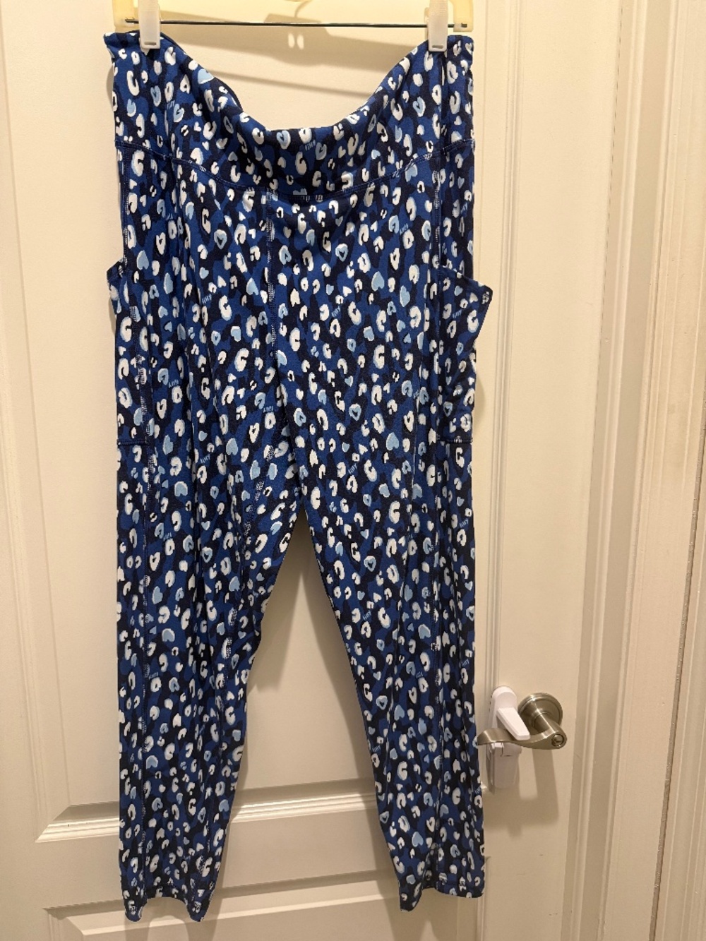 Lilly Pulitzer Blue Cheetah Print Luxletic Leggings, XXL